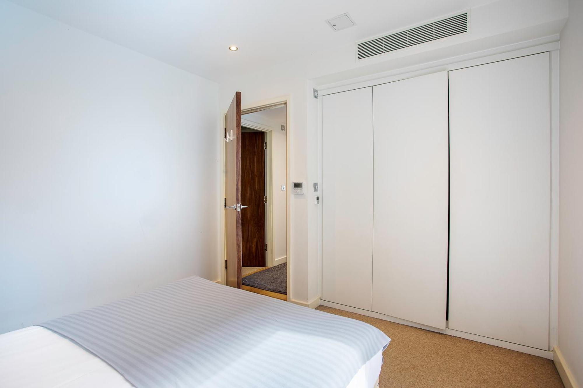Serene Cityscape - 2Br Luxury Westminster Apartment Лондон Экстерьер фото