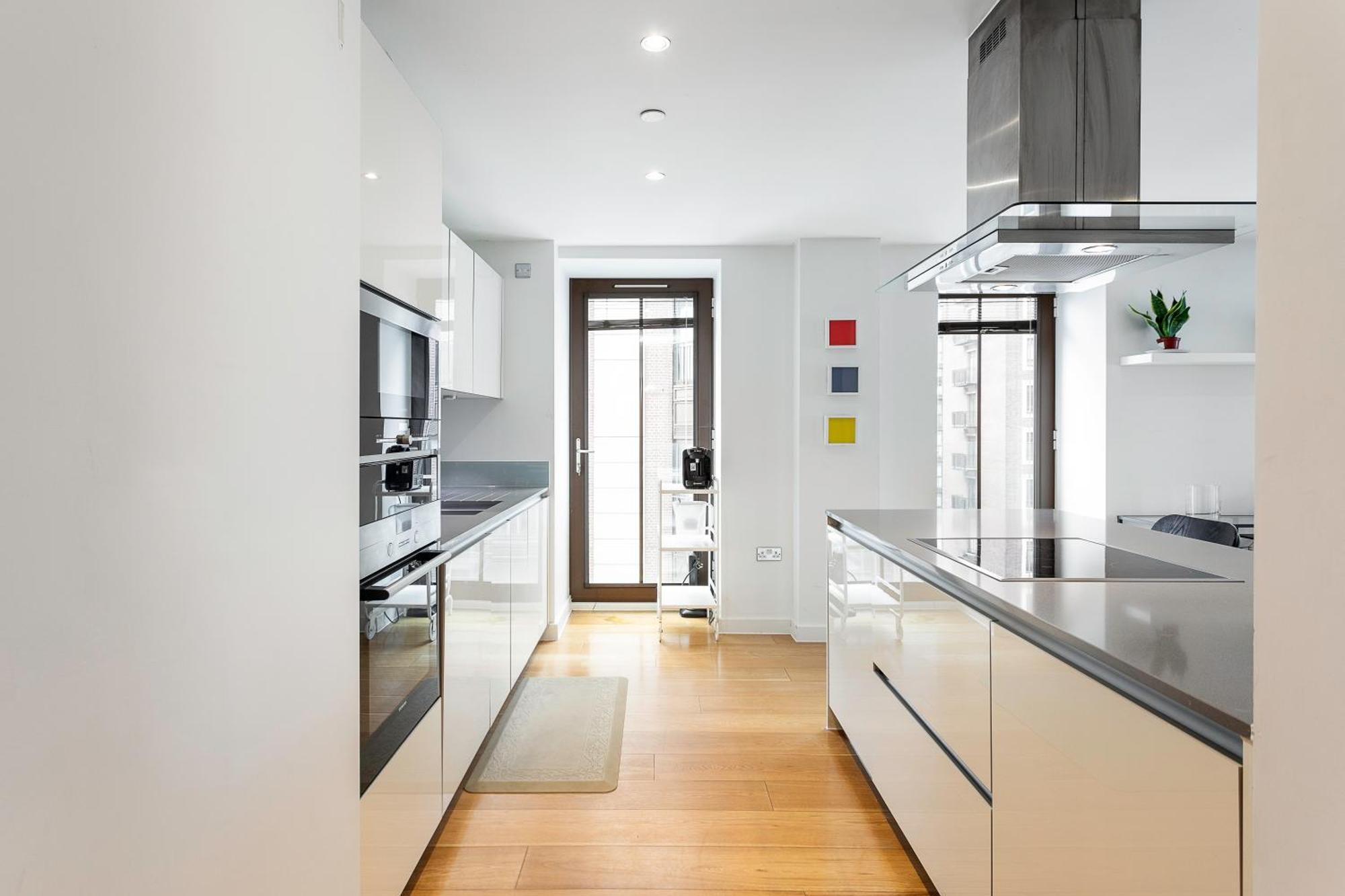 Serene Cityscape - 2Br Luxury Westminster Apartment Лондон Экстерьер фото
