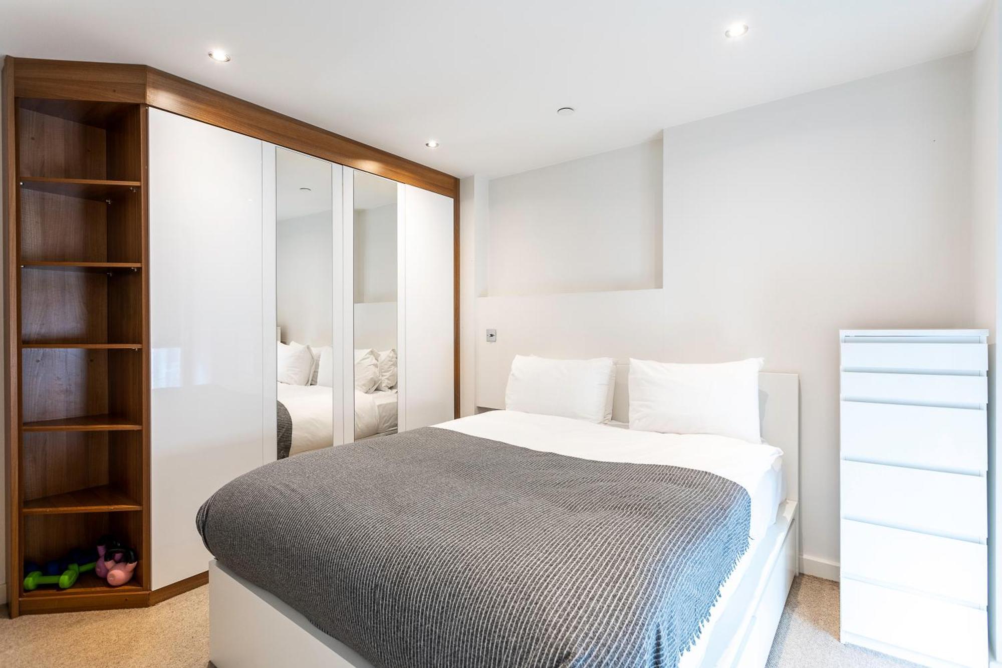 Serene Cityscape - 2Br Luxury Westminster Apartment Лондон Экстерьер фото